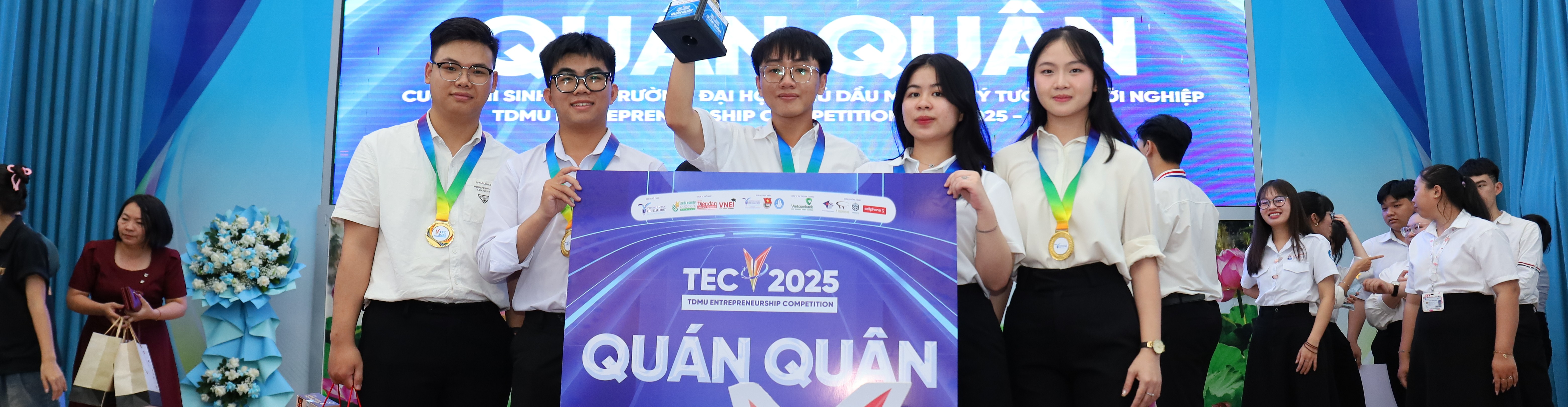 Quán Quân TECH2025